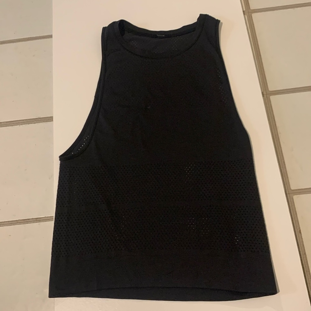 Lululemon size 4 black workout tank!